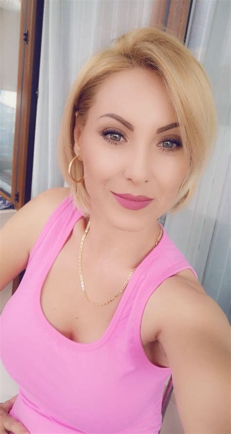 Escort Cherasco: Donna cerca Uomo